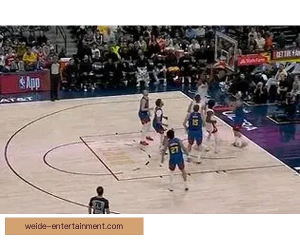 申京砍三双后被扣1篮板 连续2场助攻上双创生涯新高 申京砍三双后被扣1篮板 连续2场助攻上双创生涯新高